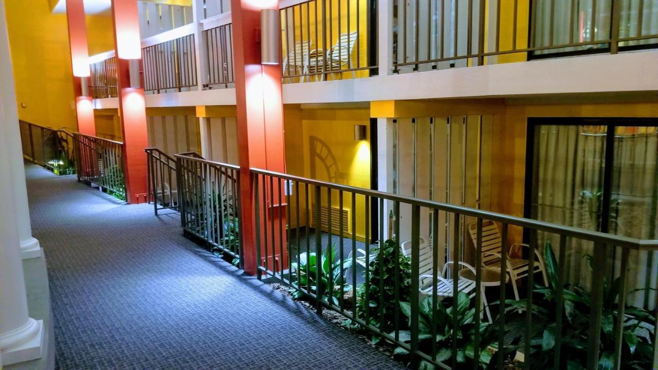 Bel-Aire Hotel Lake Erie Kültér fotó